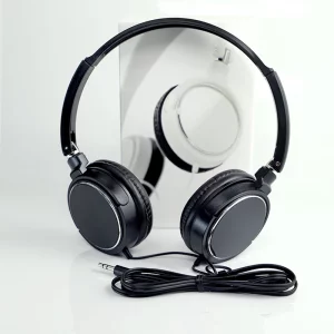 3.5mm Wired Headphones Foldable Adjustable Headphones Bass Stereo Fashion music earphones For MP3 Host All Smartphones 1